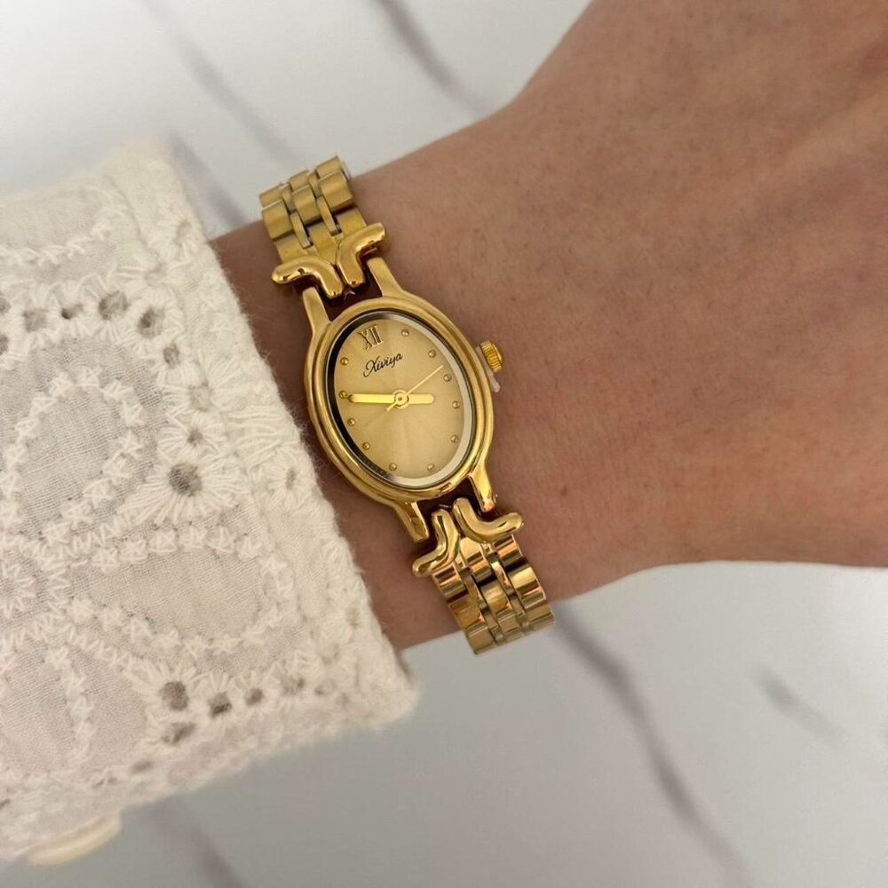SKU0054 Retro Gold Women Casual Fashion Oval Watch stainless steel + gift bag